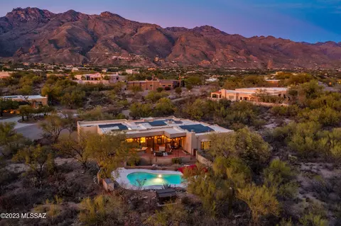 6526 E Via Amable, Tucson, AZ 85750