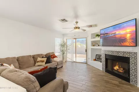 7692 S Dorset Ct, Tucson, AZ 85746