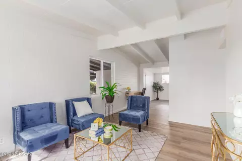 5647 E Calle Aurora, Tucson, AZ 85711