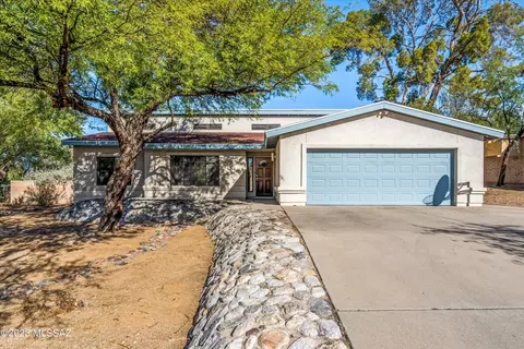 6725 E Kiami St, Tucson, AZ 85715
