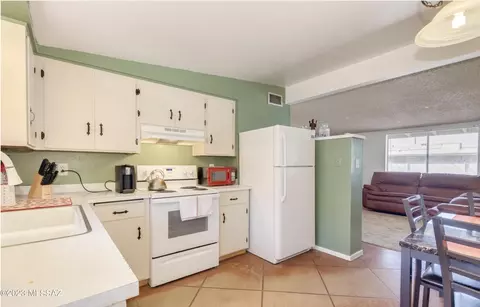 723 E 725 E Freeman Pl, Tucson, AZ 85719 photo 4