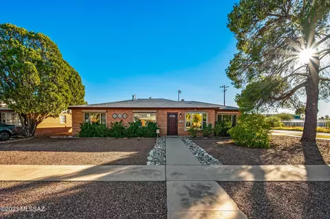 6502 E Cooper St, Tucson, AZ 85710