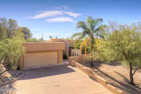 4700 E Winged Foot Dr, Tucson, AZ 85718