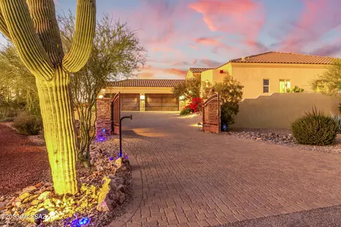 4600 W Placita Madre Isabella, Tucson, AZ 85742