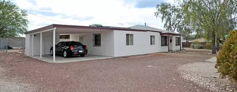 Exterior - 520 E Sahuaro St, Tucson, AZ 85705 photo 3 of 9