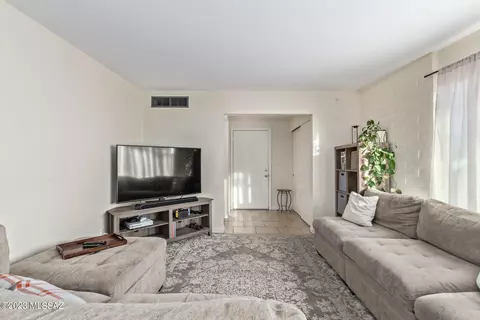 9531 E 33rd St, Tucson, AZ 85748 photo 7