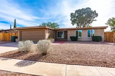 9620 E Creek St, Tucson, AZ 85730