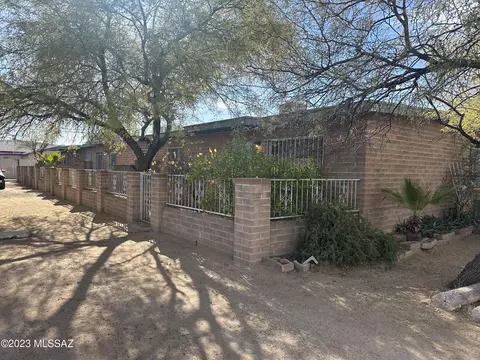 2044 E 18th St, Tucson, AZ 85719