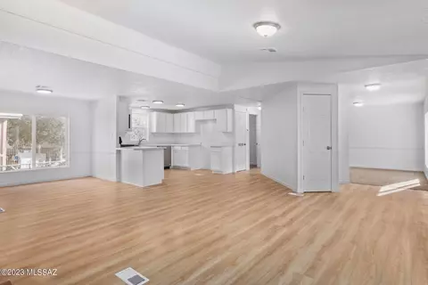 2858 W Palm Vista St, Tucson, AZ 85705