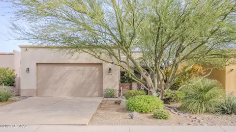 103 Powell Ct, Tubac, AZ 85646