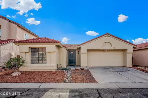 601 W Summer Rain Dr, Tucson, AZ 85737