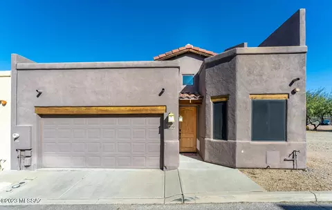 209 E Scepter Ln, Vail, AZ 85641