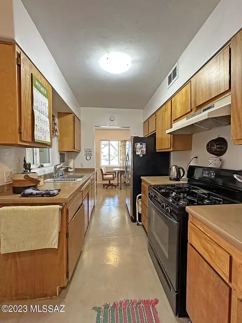 4601 E 13th St, Tucson, AZ 85711 photo 14