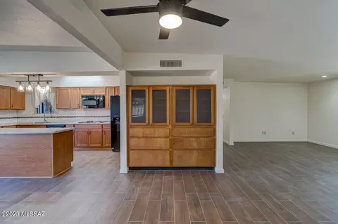 7624 E 30th St, Tucson, AZ 85710 photo 16