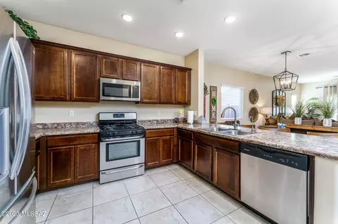 12206 E Metz Dr, Vail, AZ 85641 photo 5