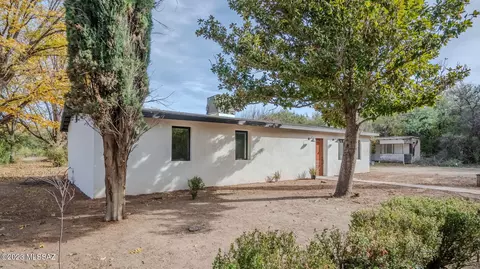 10 Broadway St, Tubac, AZ 85646