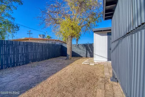 3956 E Sylvane Dr, Tucson, AZ 85711 photo 28