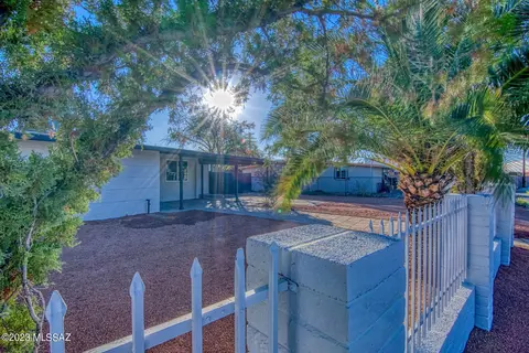 3956 E Sylvane Dr, Tucson, AZ 85711 photo 40