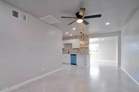 3956 E Sylvane Dr, Tucson, AZ 85711 photo 11