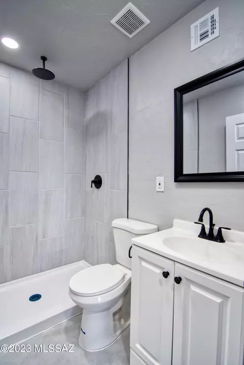 3956 E Sylvane Dr, Tucson, AZ 85711 photo 22