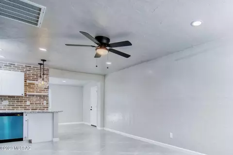 3956 E Sylvane Dr, Tucson, AZ 85711 photo 10