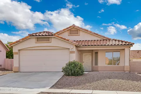 8910 E Laurie Ann Dr, Tucson, AZ 85747