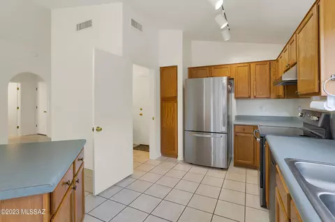 8910 E Laurie Ann Dr, Tucson, AZ 85747 photo 7