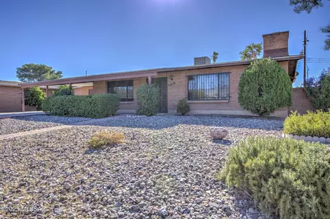 7770 E Pima St, Tucson, AZ 85715