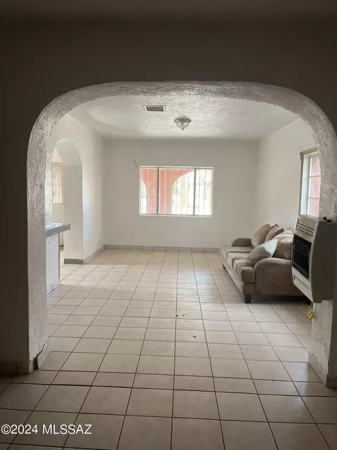 Living - 1007 4th St, Douglas, AZ 85607 photo 2 of 2