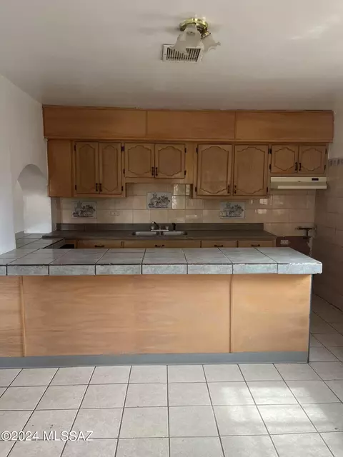 Kitchen - 1007 4th St, Douglas, AZ 85607 photo 1 of 6