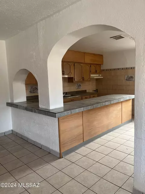Kitchen - 1007 4th St, Douglas, AZ 85607 photo 5 of 6