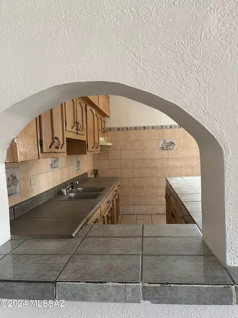 Kitchen - 1007 4th St, Douglas, AZ 85607 photo 4 of 6