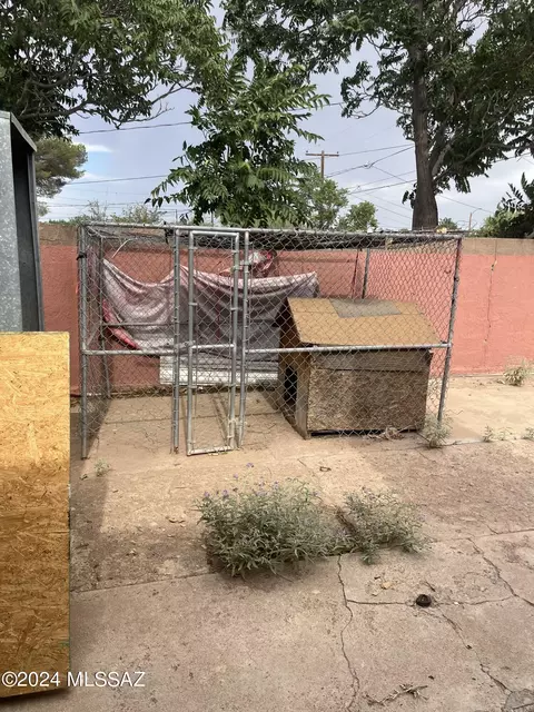 Exterior - 1007 4th St, Douglas, AZ 85607 photo 4 of 6