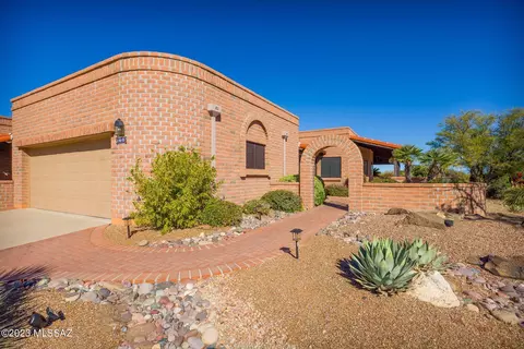 1818 W Via De La Gloria, Green Valley, AZ 85622