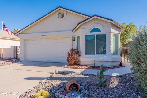 8084 N Wheatfield Dr, Tucson, AZ 85741