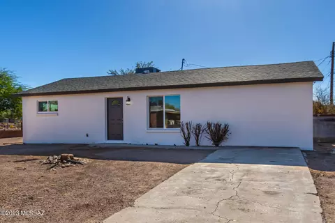 901 W Calle Medina, Tucson, AZ 85756