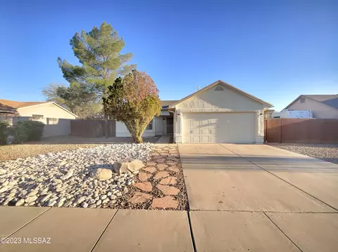 4901 W Condor Dr, Tucson, AZ 85742