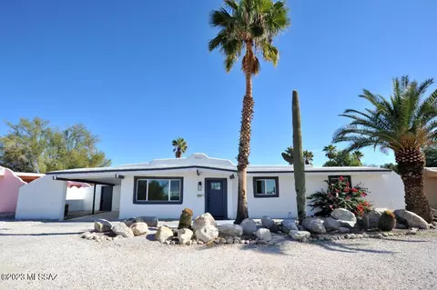 7900 N Thornydale Rd, Tucson, AZ 85741