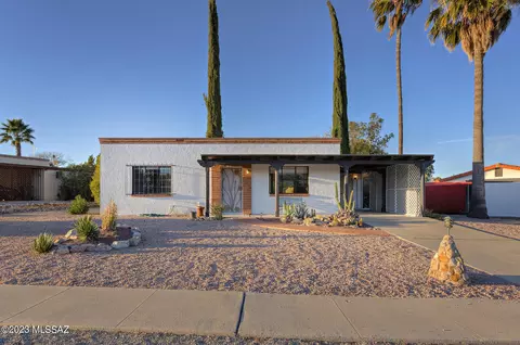 418 S Vista Del Rio, Green Valley, AZ 85614