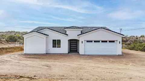 235 Zodiaco Ct, Rio Rico, AZ 85648