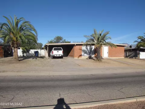 7425 E 29th St, Tucson, AZ 85710