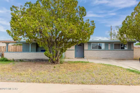 8524 E Mary Dr, Tucson, AZ 85730