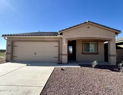 22011 E Beacon Point Dr, Red Rock, AZ 85145