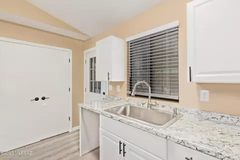 2757 N Pacific Dr, Tucson, AZ 85705