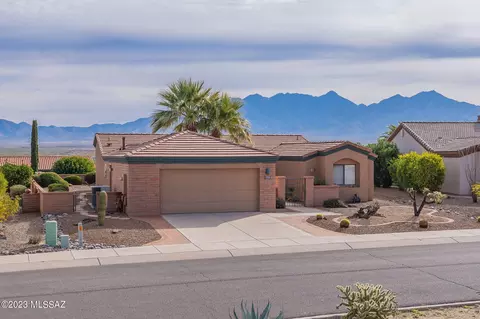 4759 S Prairie Hills Dr, Green Valley, AZ 85622