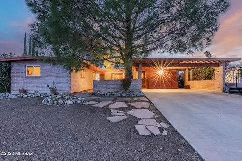9040 E 30th St, Tucson, AZ 85710