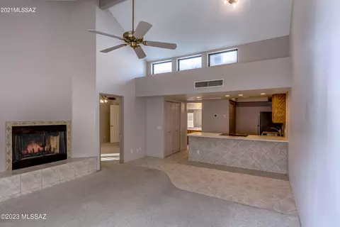 1200 E River Rd #C-205, Tucson, AZ 85718