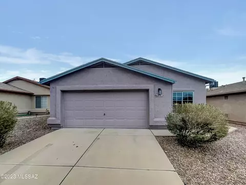 8962 E Glenmont Dr, Tucson, AZ 85730
