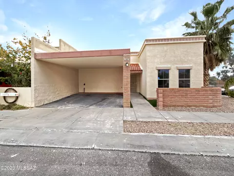 18879 S Brentford Dr, Sahuarita, AZ 85629