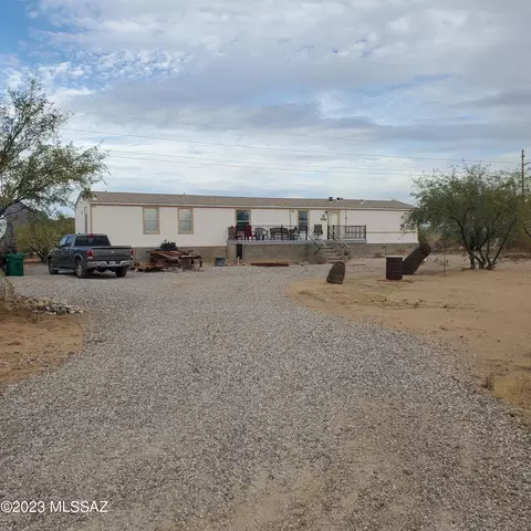 9066 W Snyder Hill Rd, Tucson, AZ 85735